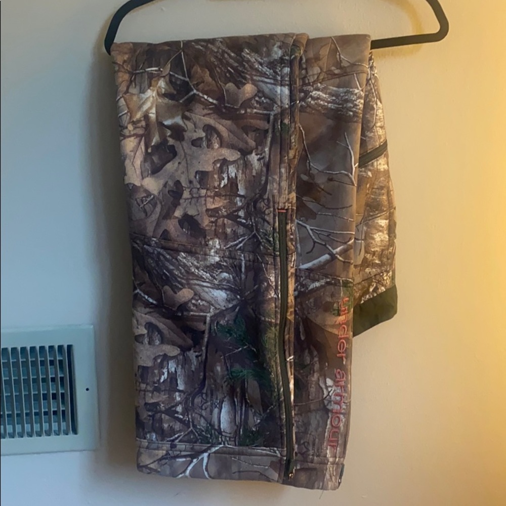 Under armour camo pants